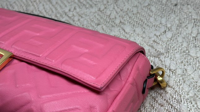 Fendi Baguette Medium preloved