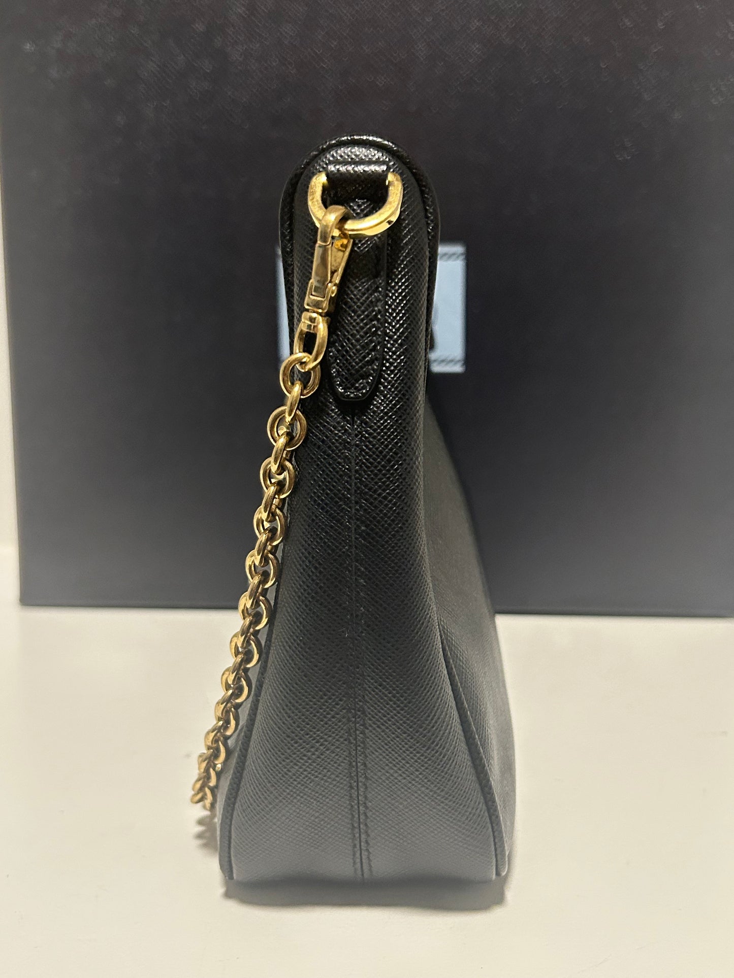 Prada Re Edition 2005 Preloved