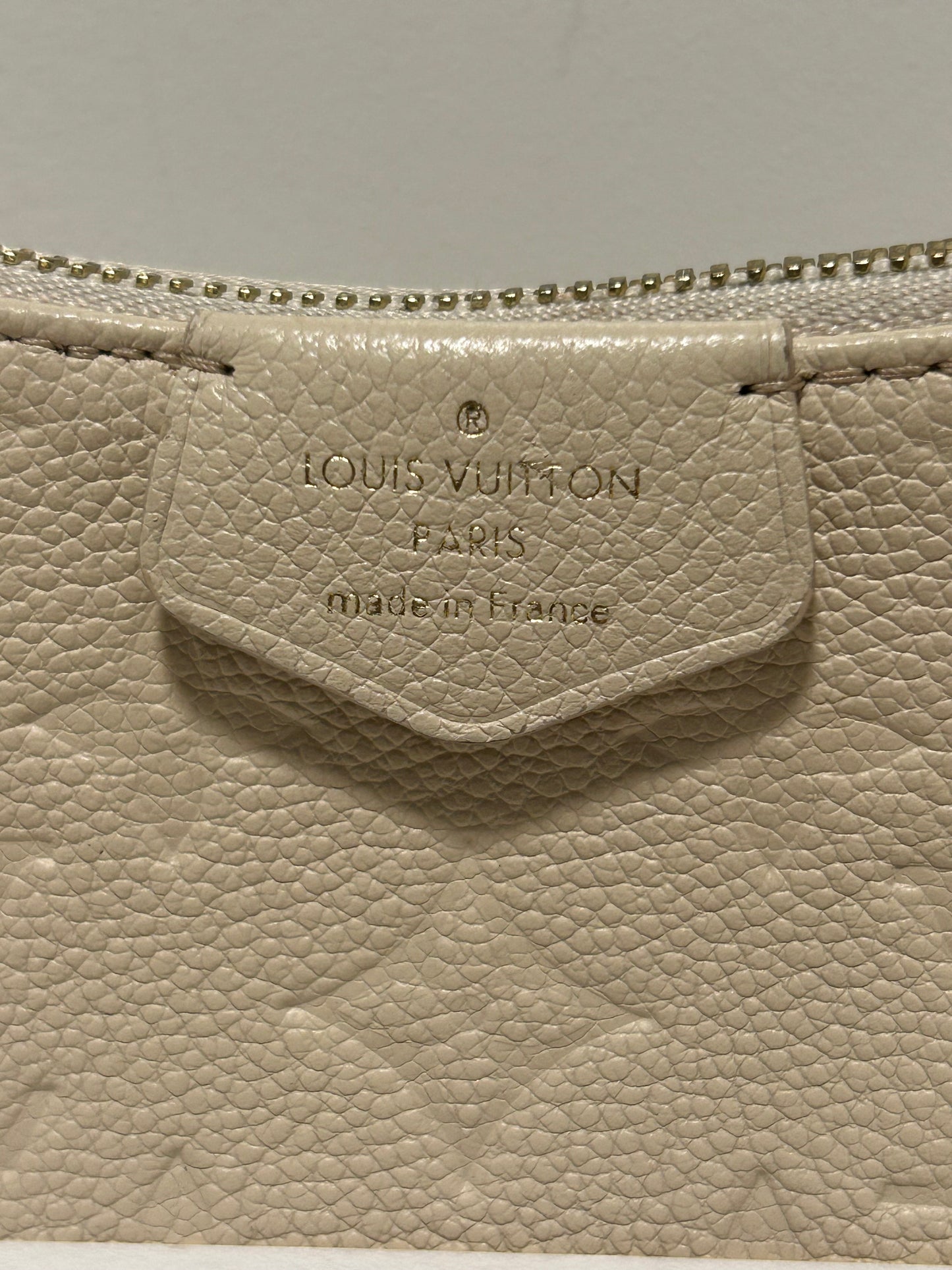 Preloved Louis Vuitton Easy Pouch