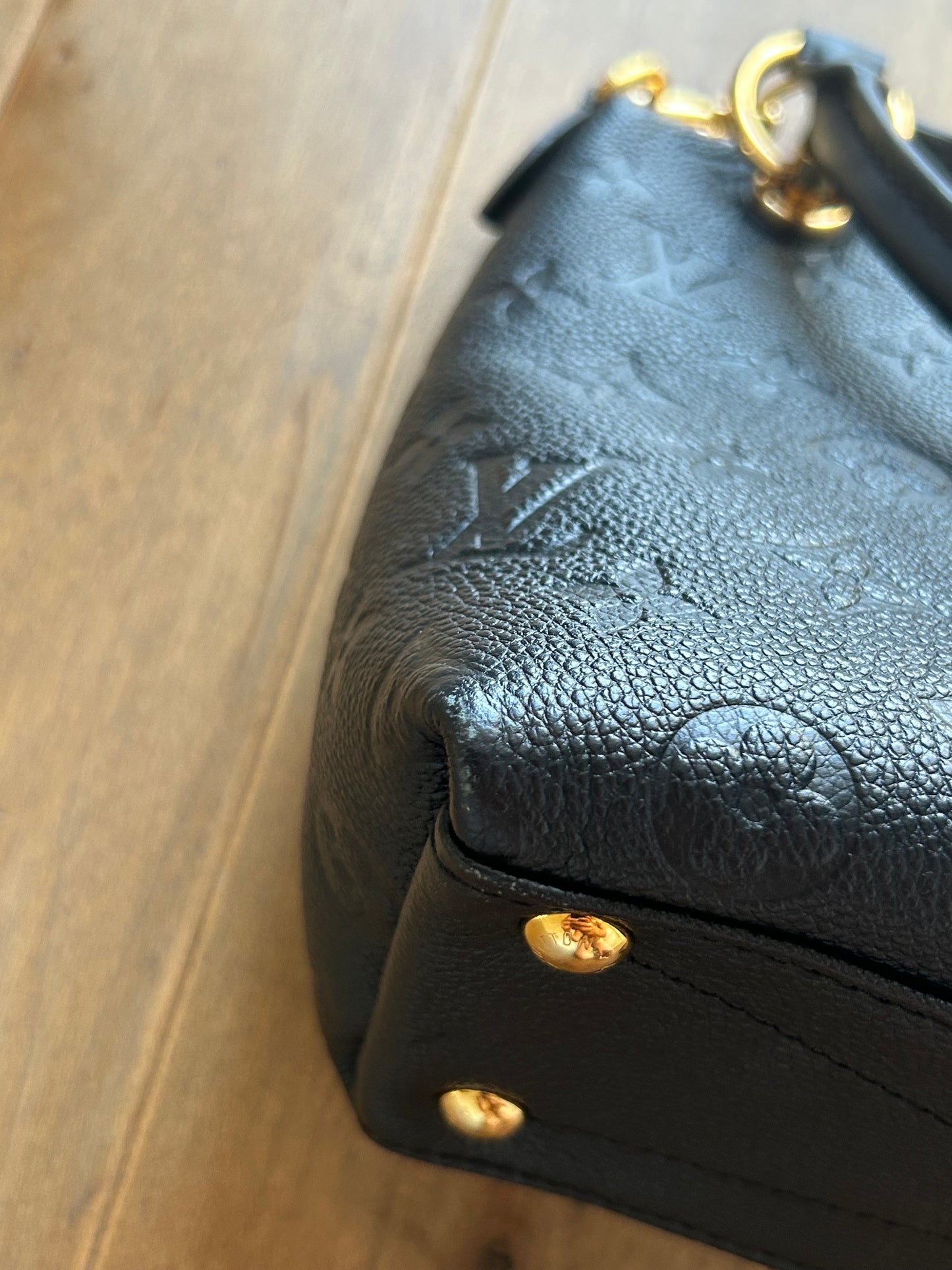Preloved Louis Vuitton V Tote BB