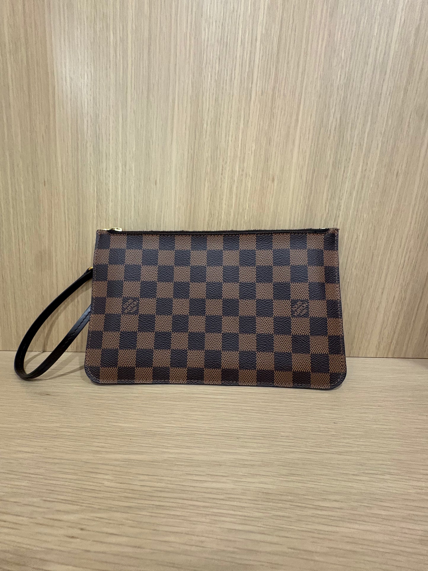 Louis Vuitton Neverfull MM with pouch